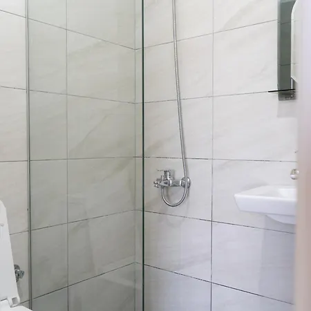 Sunny Side Hotel Sarandë