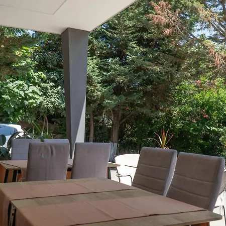 Sunny Side Hotel 3*