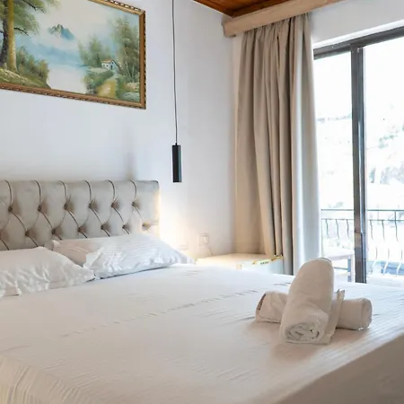 Sunny Side Hotel