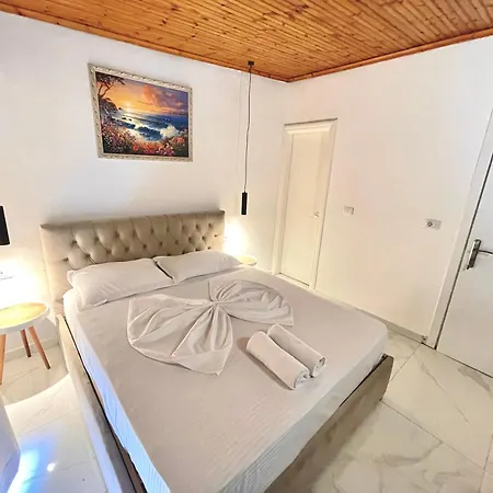 Sunny Side 3* Sarandë