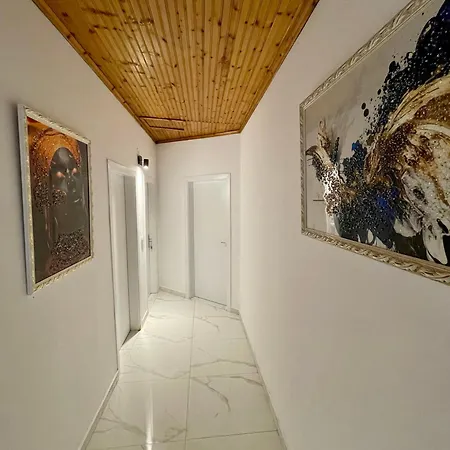 Sunny Side Sarandë